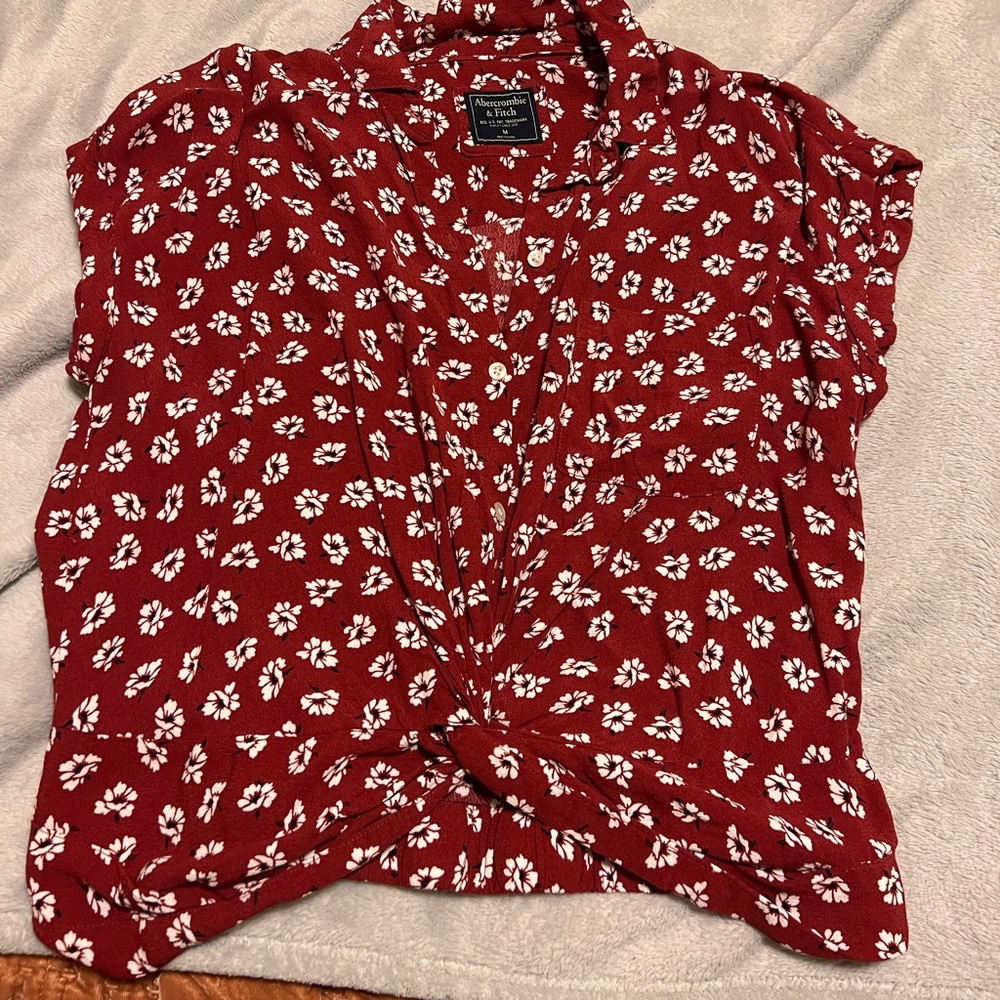 Cropped floral tee